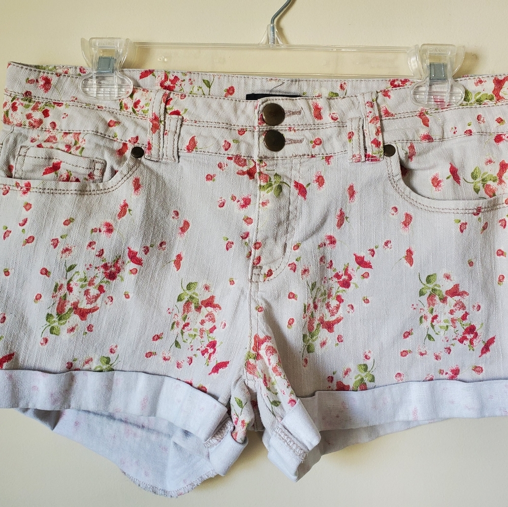 Forever 21 Floral Design Tan Denim Shorts …